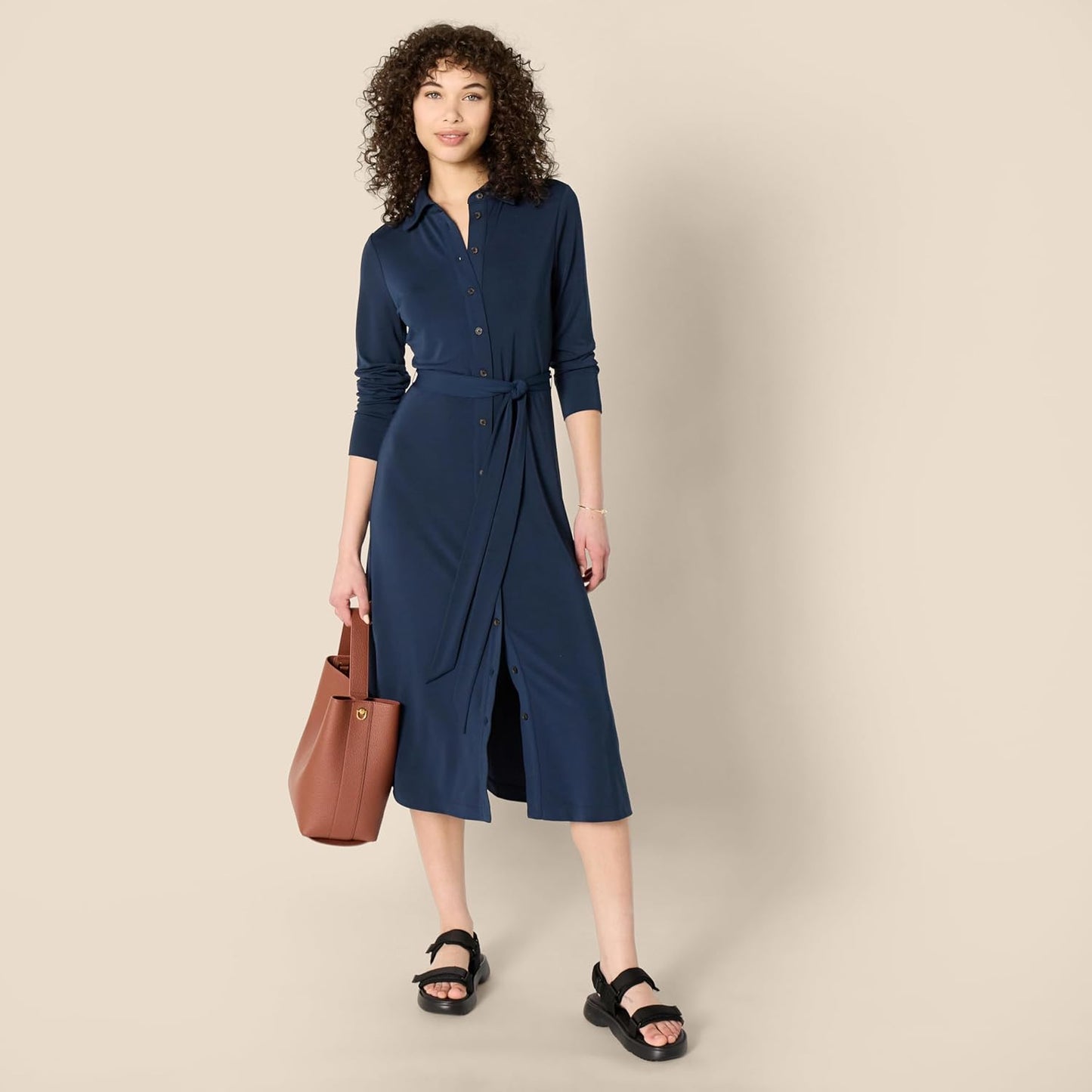 Robe Midi Femme en tissu léger, ceinturée, coupe moulante – Menvelo