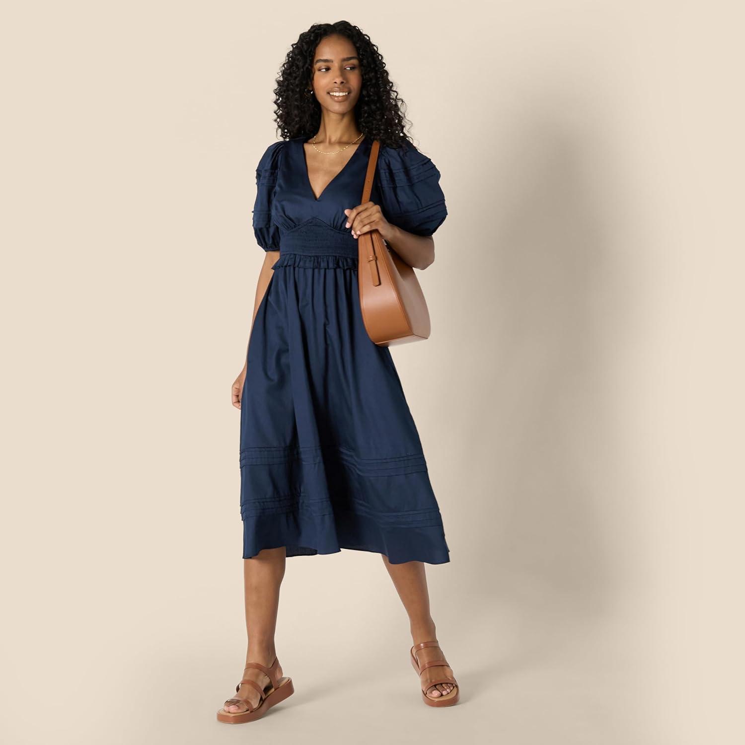 Robe Midi Femme en satin, col V, coupe confortable – Menvelo
