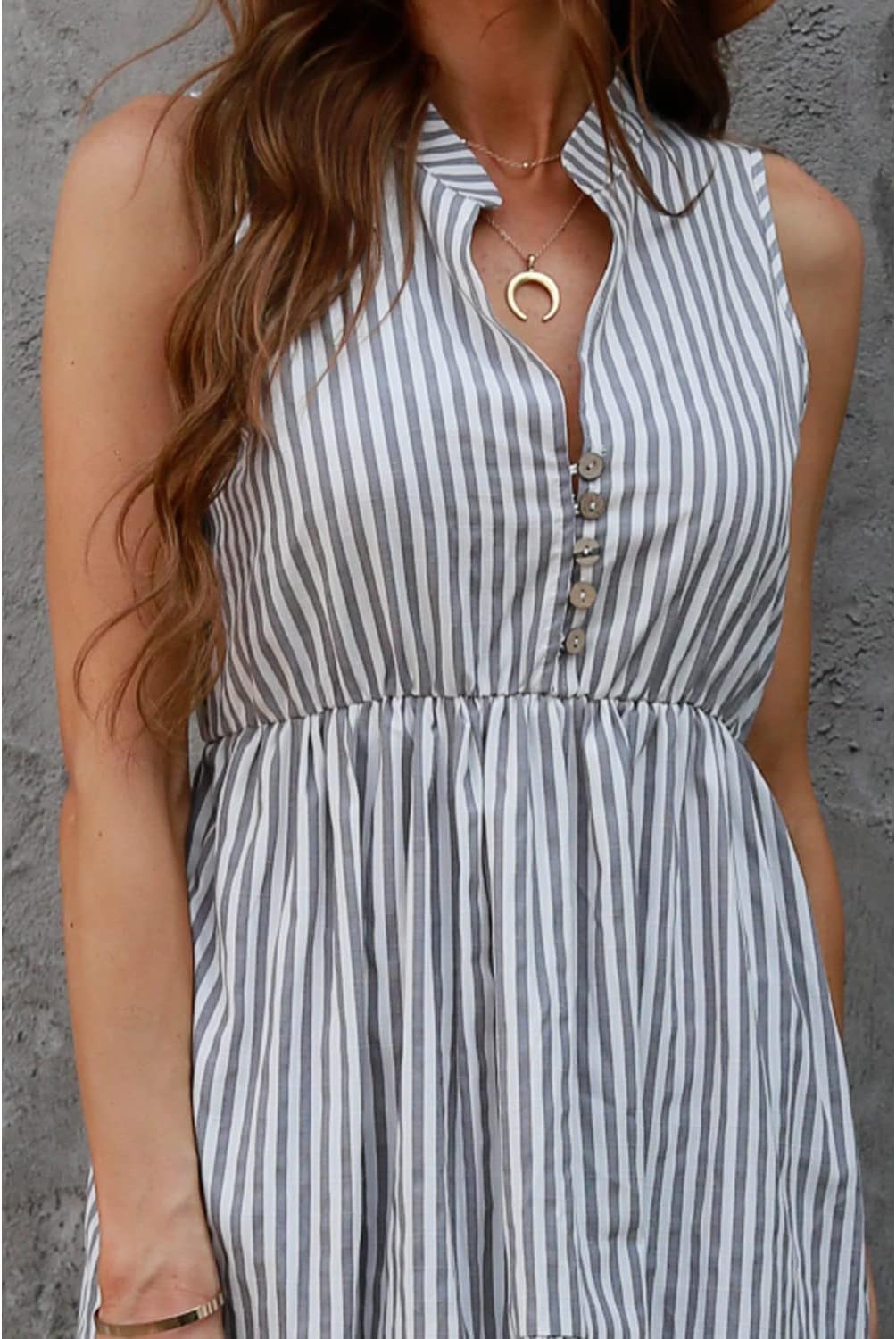 Robe Midi Femme en tissu léger, col V, coupe fluide – Menvelo
