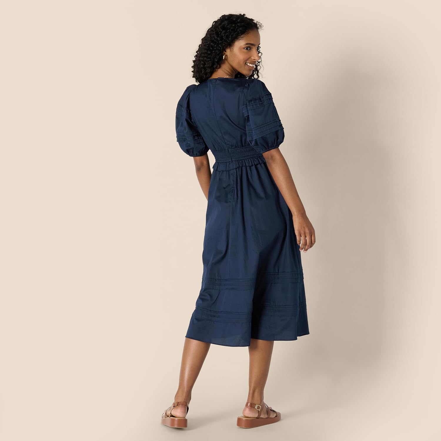 Robe Midi Femme en satin, col V, coupe confortable – Menvelo