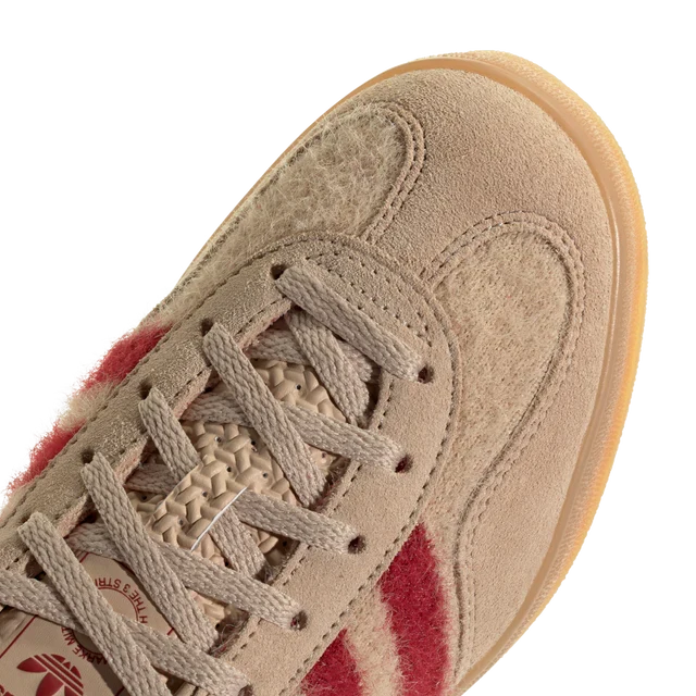 Sneakers basses Adidas Gazelle Indoor magic beige victory red unisexe