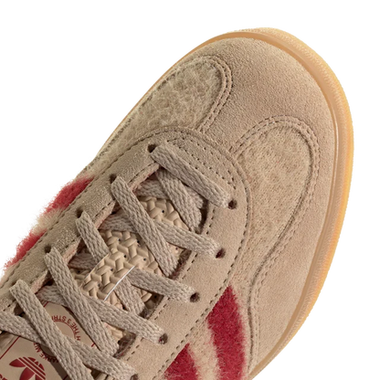 Sneakers basses Adidas Gazelle Indoor magic beige victory red unisexe