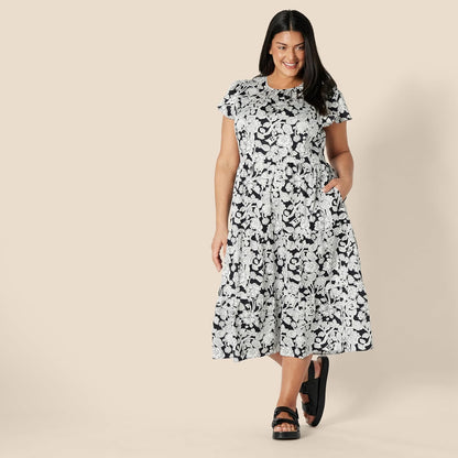 Robe Midi Femme en satin, col rond, coupe fluide – Menvelo