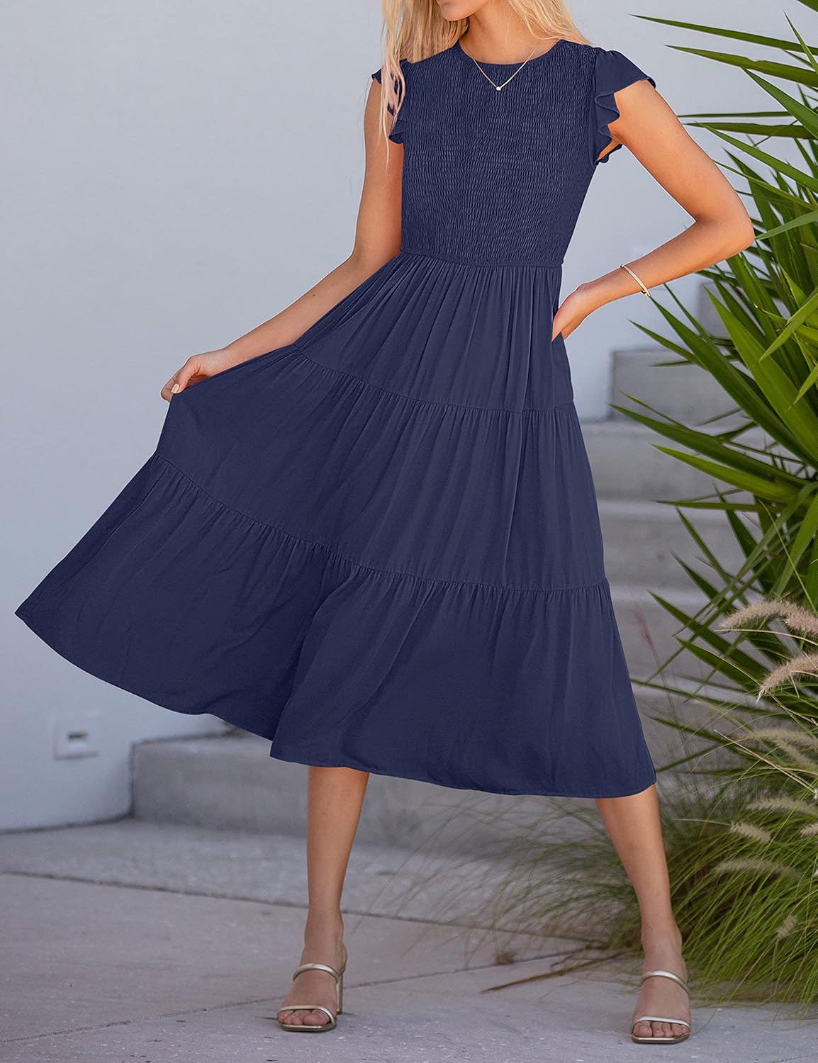 Robe Midi Femme en tissu léger, à volants, coupe fluide – Menvelo