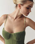 Robe maxi femme plissée – coupe fluide sans manches ajustée