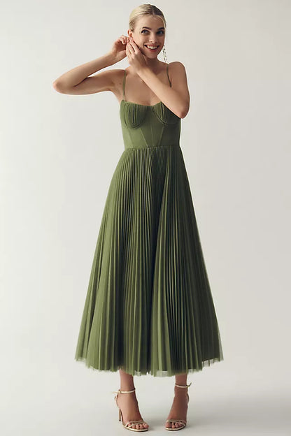 Robe maxi femme plissée – coupe fluide sans manches ajustée