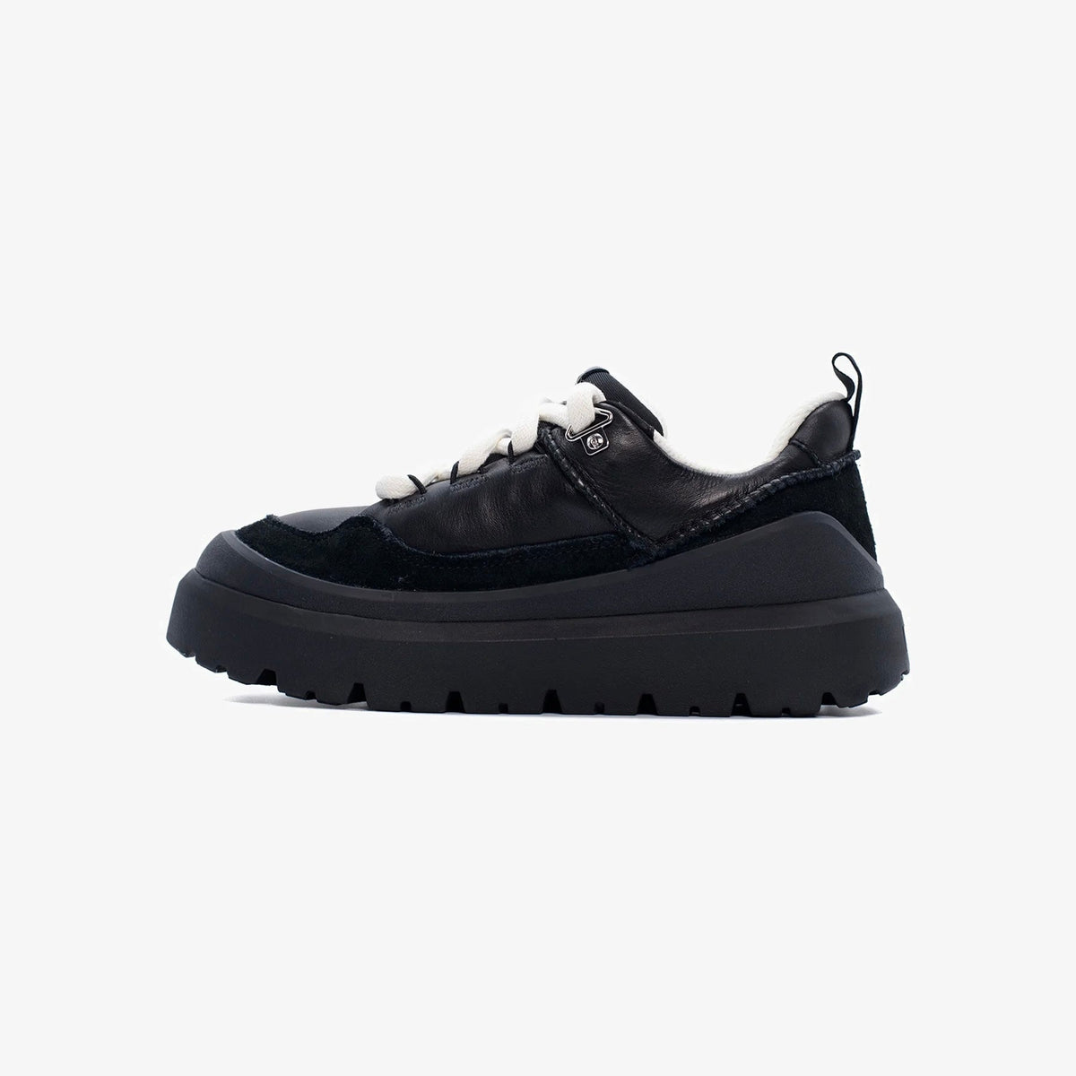 UGG Heritage Utility Sneaker Black baskets homme et femme en cuir et textile technique noir, détail intérieur