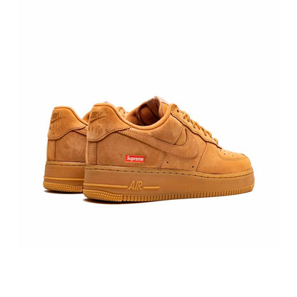 Nike Air Force 1 Low x Supreme Camel, Baskets Basses Unisexe – photo 3