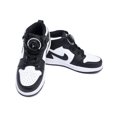 Jordan Air Jordan 1 High Panda with Boa baskets montantes enfant en cuir noir blanc, vue de face