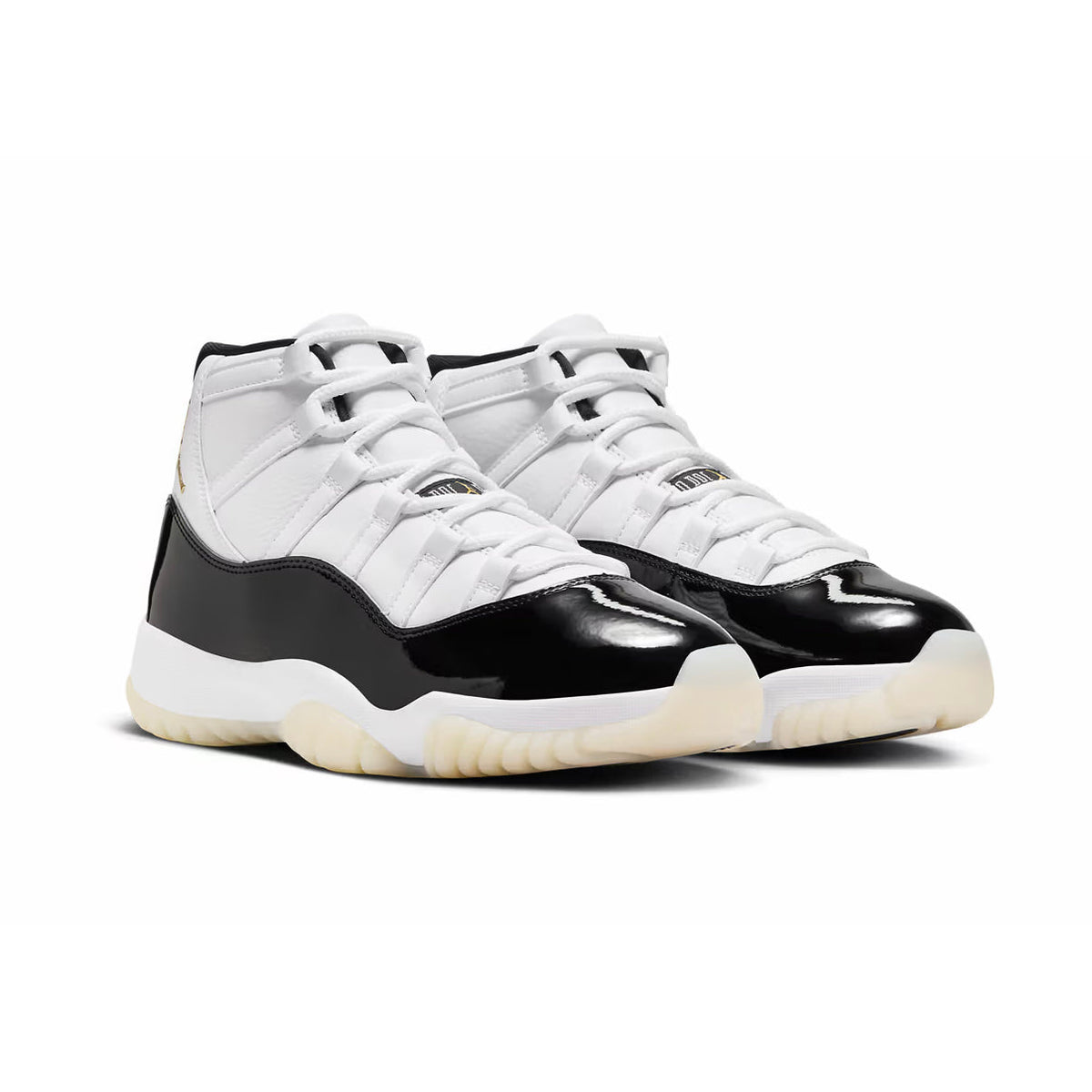 Air Jordan 11 Gratitude baskets homme et femme en cuir verni noir blanc, vue de face