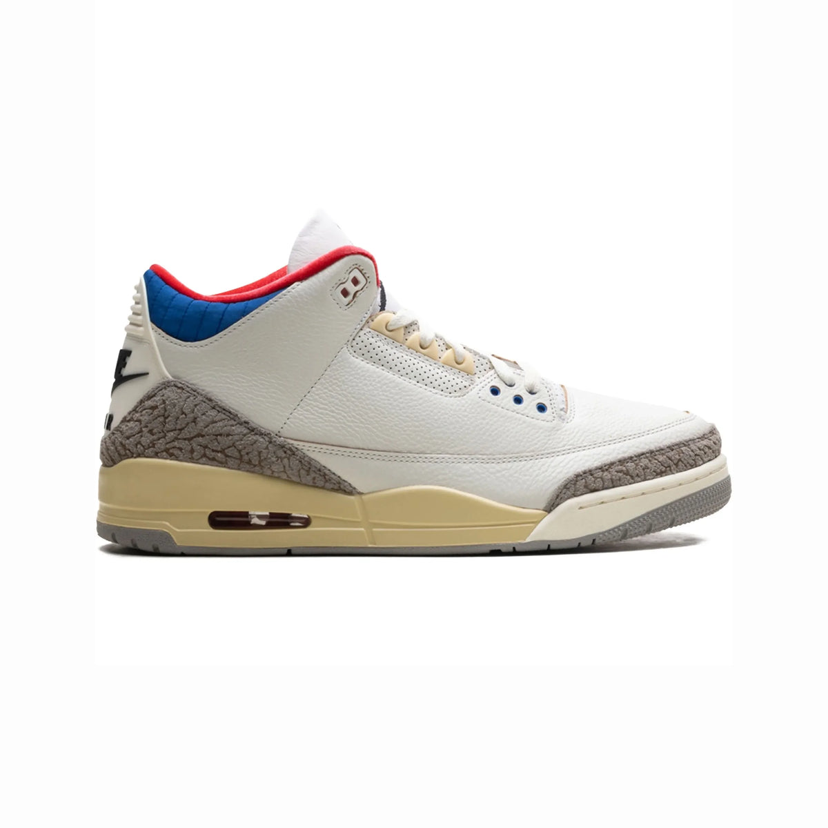 Air Jordan 3 Seoul 2.0 baskets homme et femme en cuir noir blanc, vue de profil