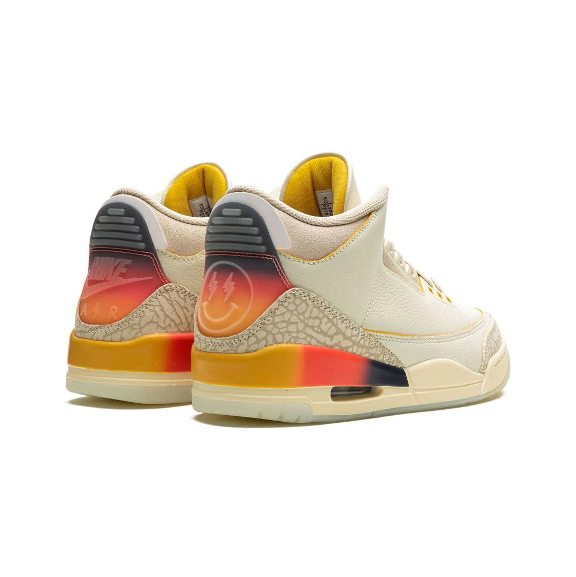 Air Jordan 3 J Balvin Sunset baskets homme et femme en daim orange, détail semelle