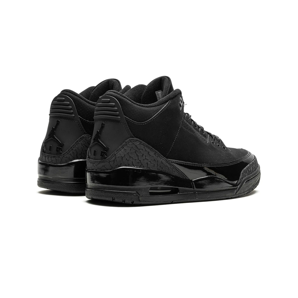 Air Jordan 3 Black Cat baskets homme et femme en cuir noir, détail semelle