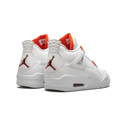 Air Jordan 4 Metallic Orange baskets homme et femme en cuir orange argent, détail semelle