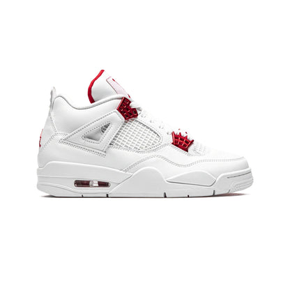 Air Jordan 4 Metallic Red baskets homme et femme en cuir rouge argent, vue de profil