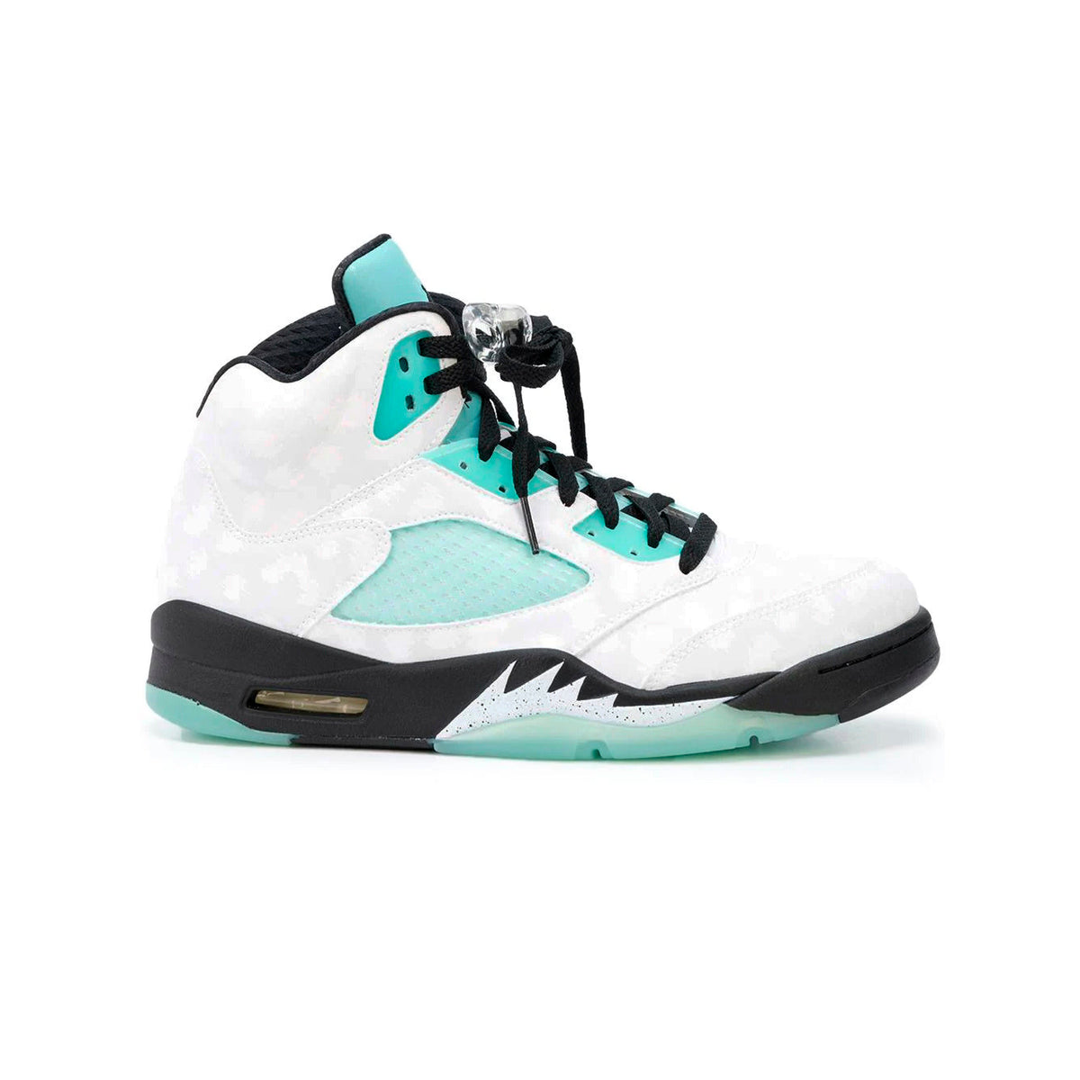 Air Jordan 5 Island Green baskets homme et femme en cuir vert, vue de profil