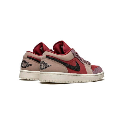 Air Jordan 1 Low Canyon Rust baskets basses homme et femme en daim marron, détail semelle
