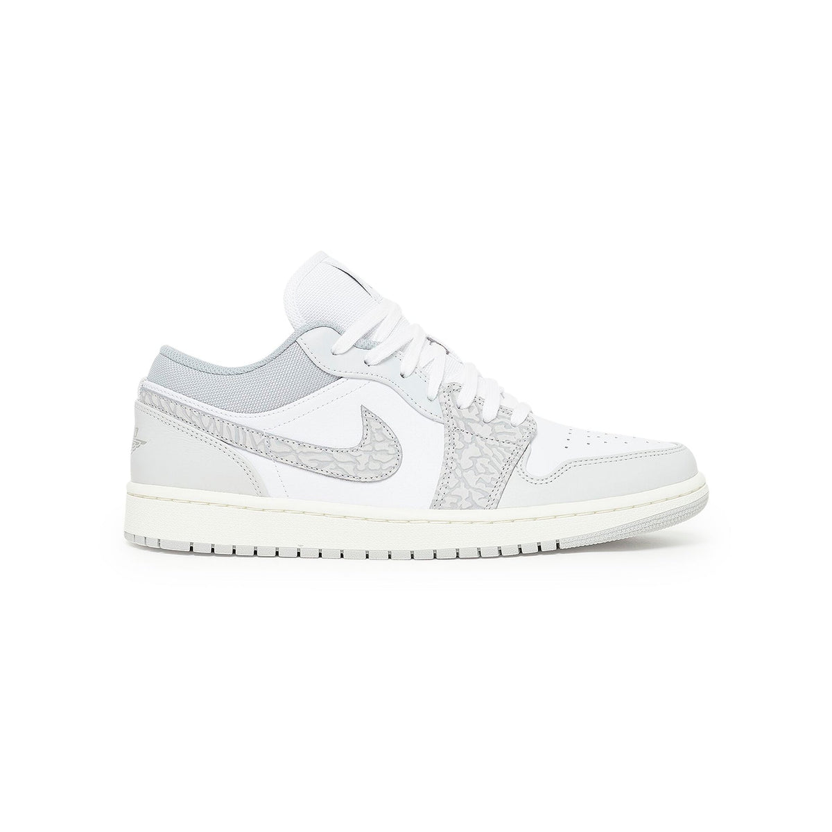Air Jordan 1 Low Smoke Grey Elephant baskets basses homme et femme en cuir gris, vue de profil