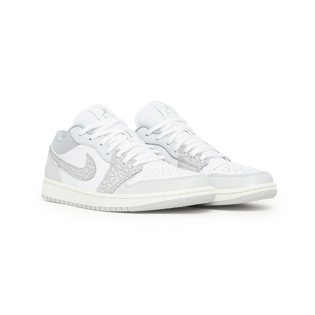 Air Jordan 1 Low Smoke Grey Elephant baskets basses homme et femme en cuir gris, vue de face