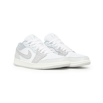 Air Jordan 1 Low Smoke Grey Elephant baskets basses homme et femme en cuir gris, vue de face