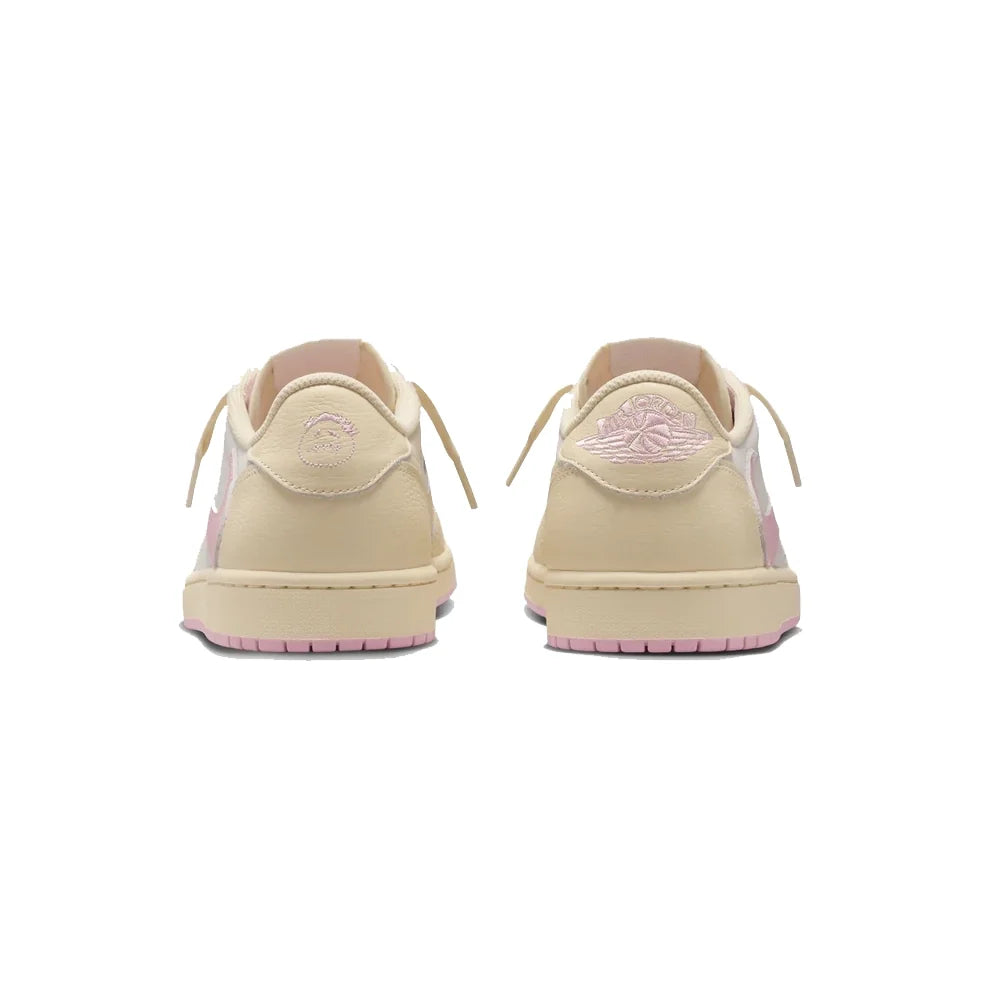 Air Jordan 1 Low Travis Scott Shy Pink baskets basses homme et femme en cuir rose, vue arrière