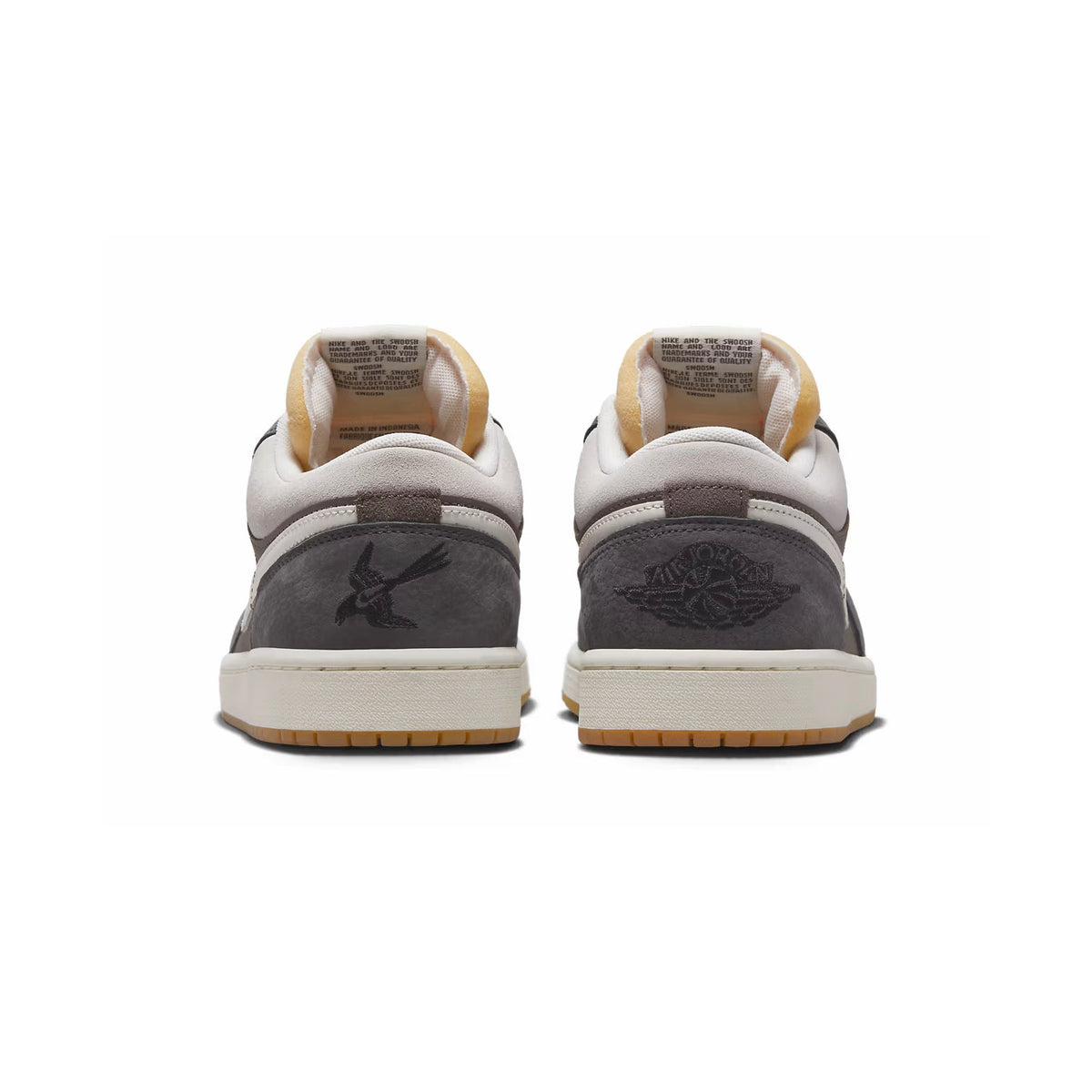 Air Jordan 1 Low SNKRS Day Korea Magpie baskets basses homme et femme en cuir noir blanc, détail semelle