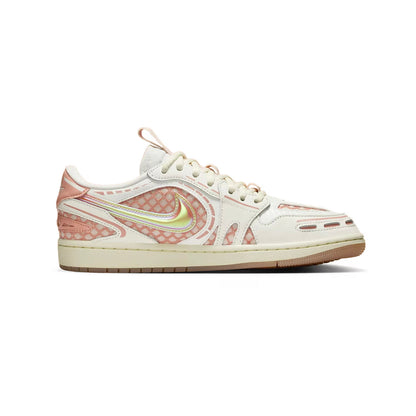 Air Jordan 1 Low Method of Make V3 Sail Washed Coral baskets basses homme et femme en cuir blanc rose, vue de profil