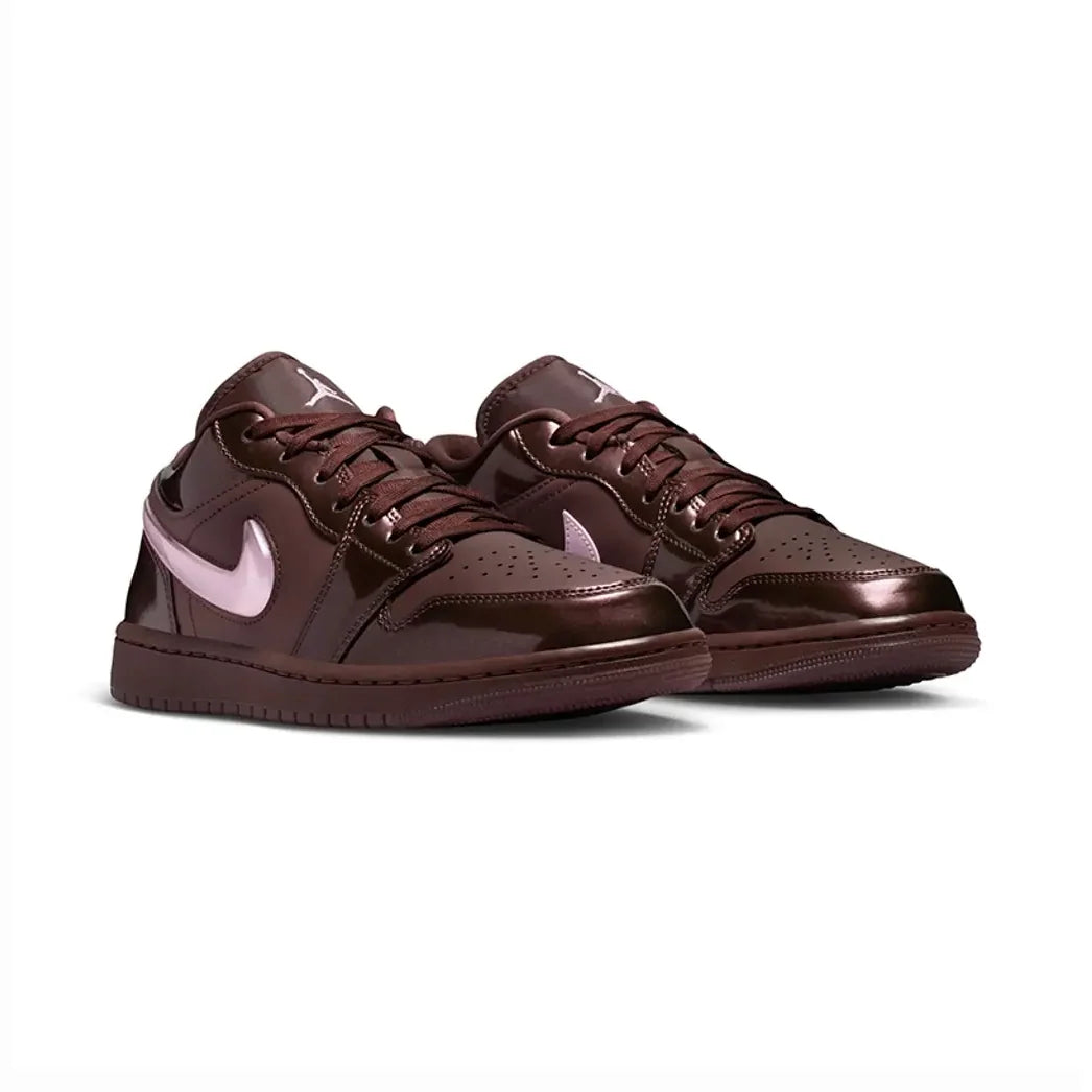 Air Jordan 1 Low Valentine's Day Chocolate baskets basses homme et femme en cuir marron, vue de face
