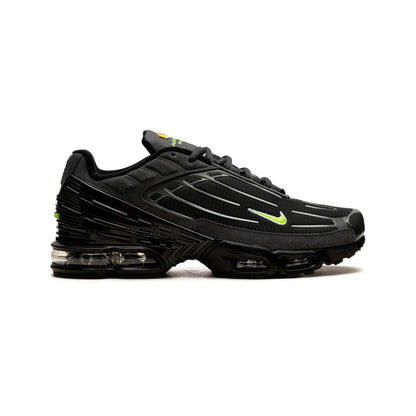 Nike Air Max Plus 3 Black Volt, Baskets Lifestyle Unisexe Cuir et Mesh – photo 1