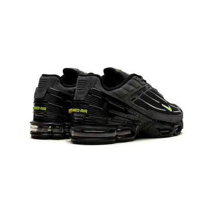 Nike Air Max Plus 3 Black Volt, Baskets Lifestyle Unisexe Cuir et Mesh – photo 3