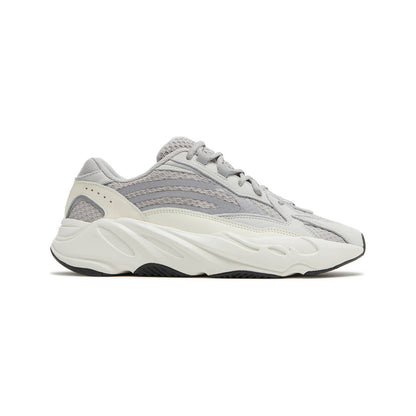 Adidas Yeezy 700 V2 Static baskets homme et femme en daim, mesh et cuir synthétique multicolore, vue de profil