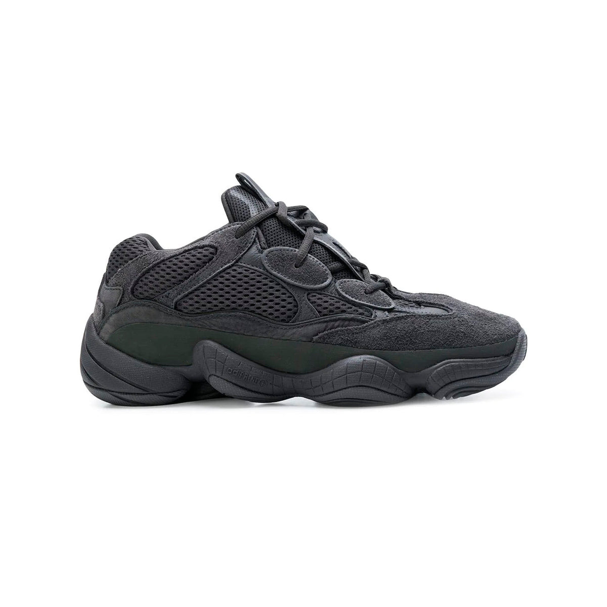 Adidas Yeezy 500 Utility Black baskets homme et femme en daim, mesh et cuir noir, vue de profil