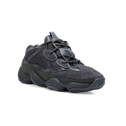 Adidas Yeezy 500 Utility Black baskets homme et femme en daim, mesh et cuir noir, vue de face