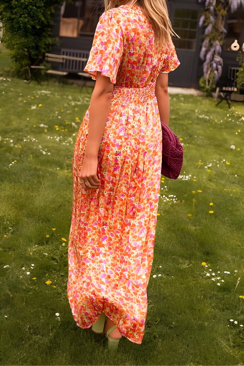 Ava | Robe longue à manches courtes à col en V et motif floral pour femmes