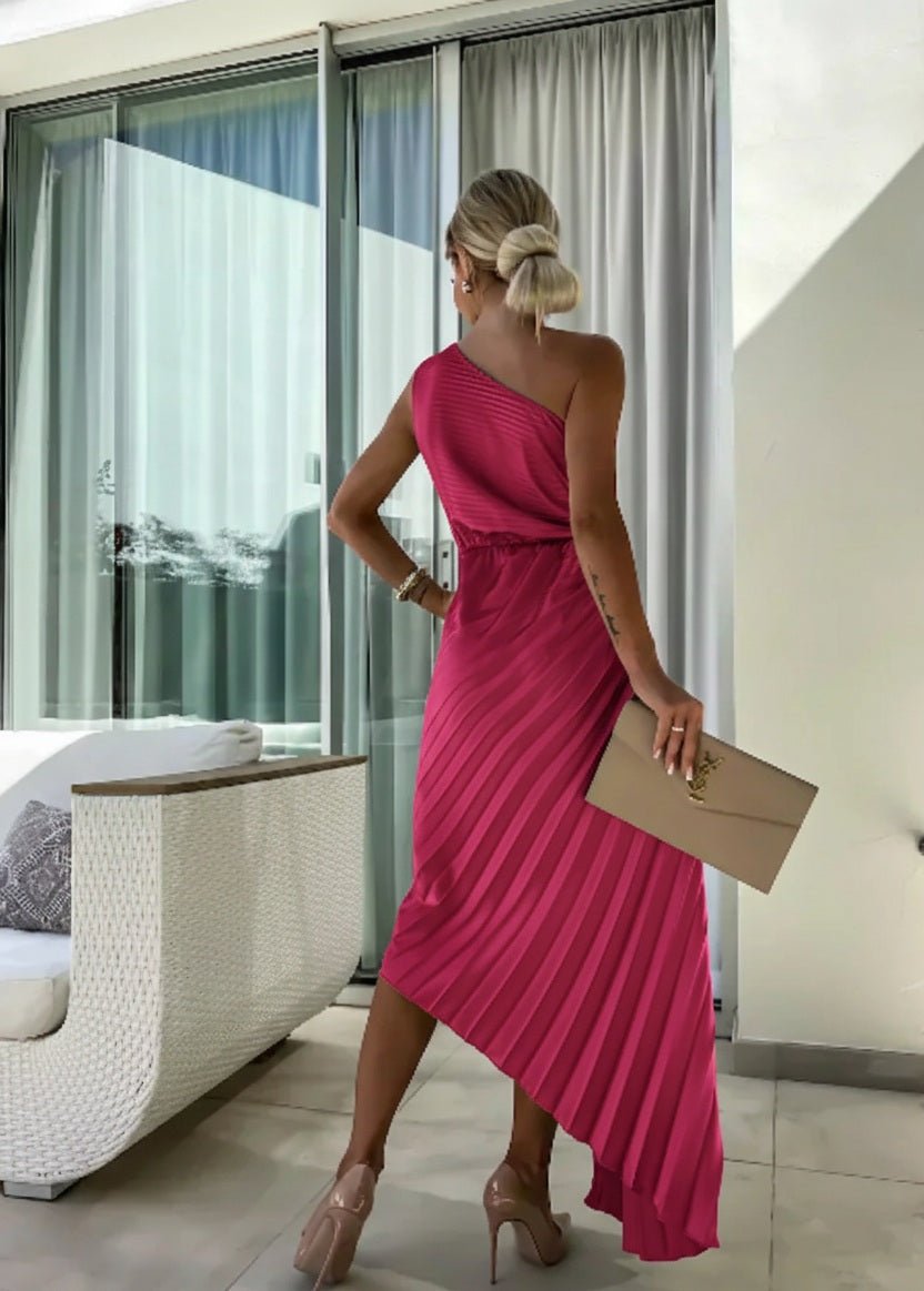 Ava | Robe maxi plissée à une épaule pour femme avec motif floral