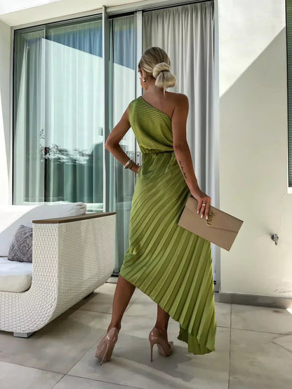 Ava | Robe maxi plissée à une épaule pour femme avec motif floral