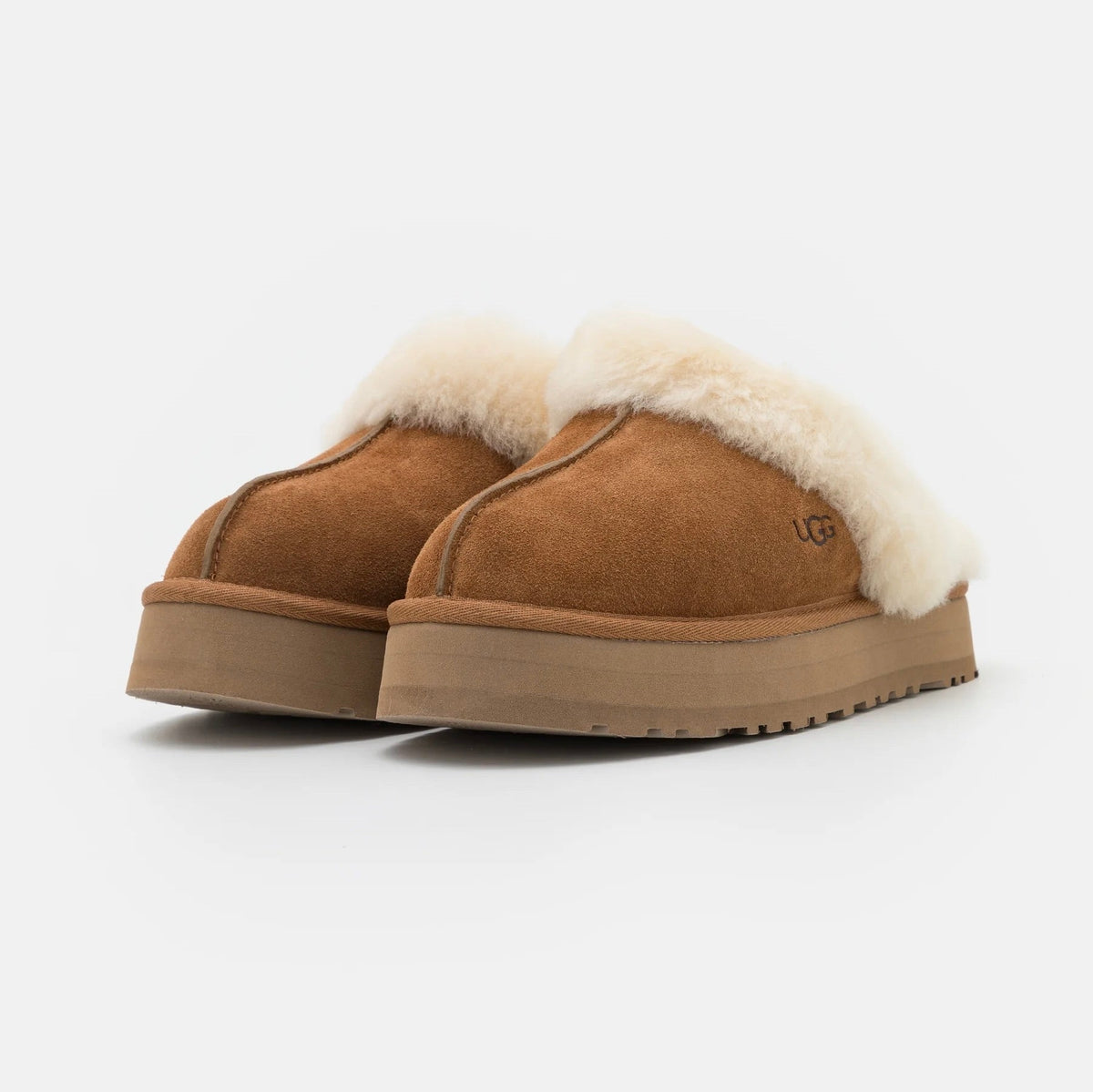 UGG Disquette Chestnut sabots fourrés femme en daim et peau de mouton marron chestnut, vue de face