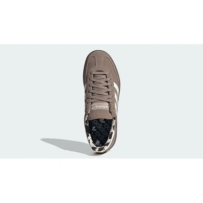 Sneakers basses Adidas Handball Spezial chalky brown cow print unisexe