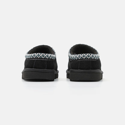 UGG Tasman II Black chaussons homme et femme en daim et peau de mouton noir, vue arrière