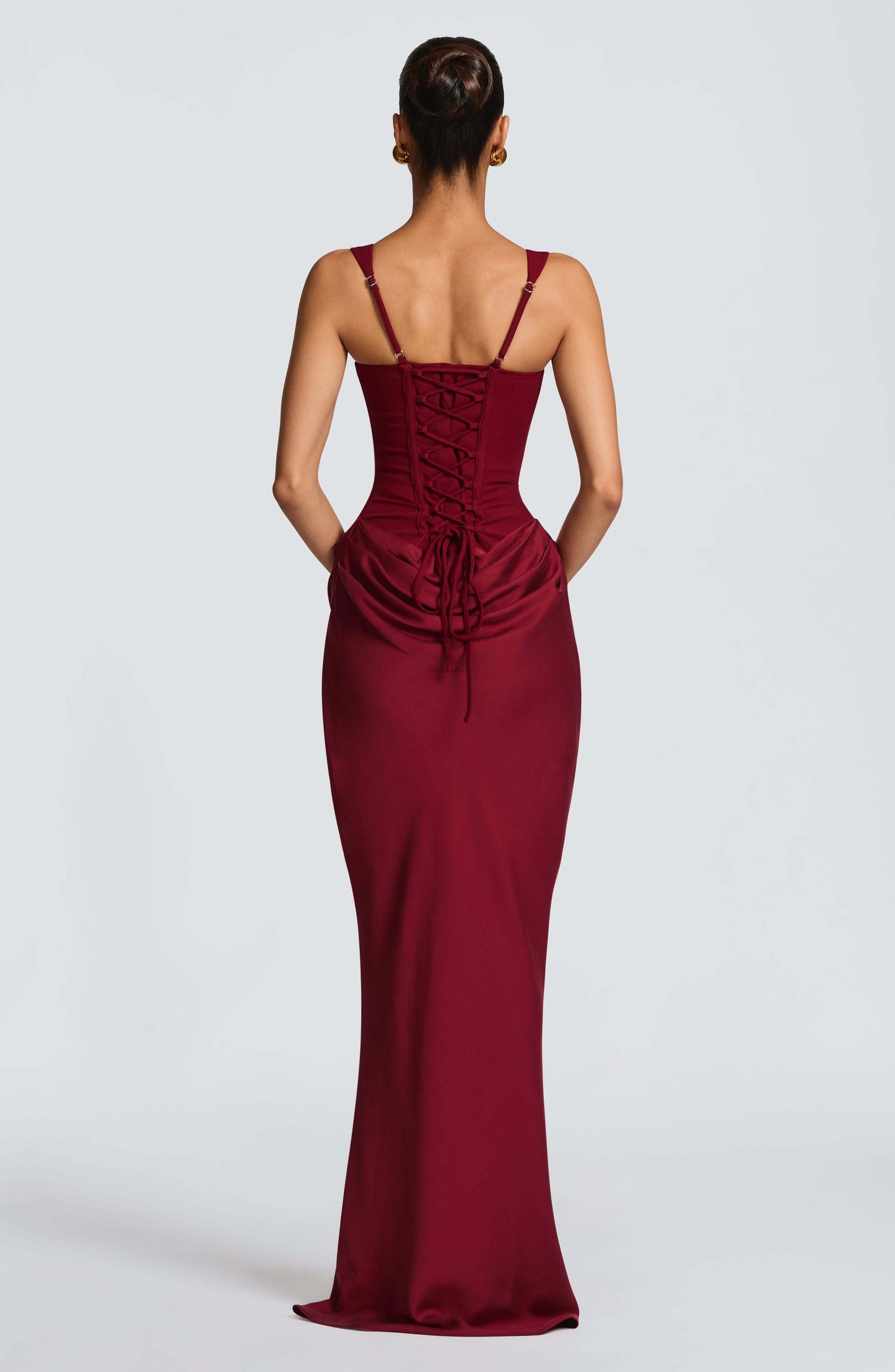Blair | Robe maxi moulante sans manches pour femmes, idéale pour les invitées de mariage