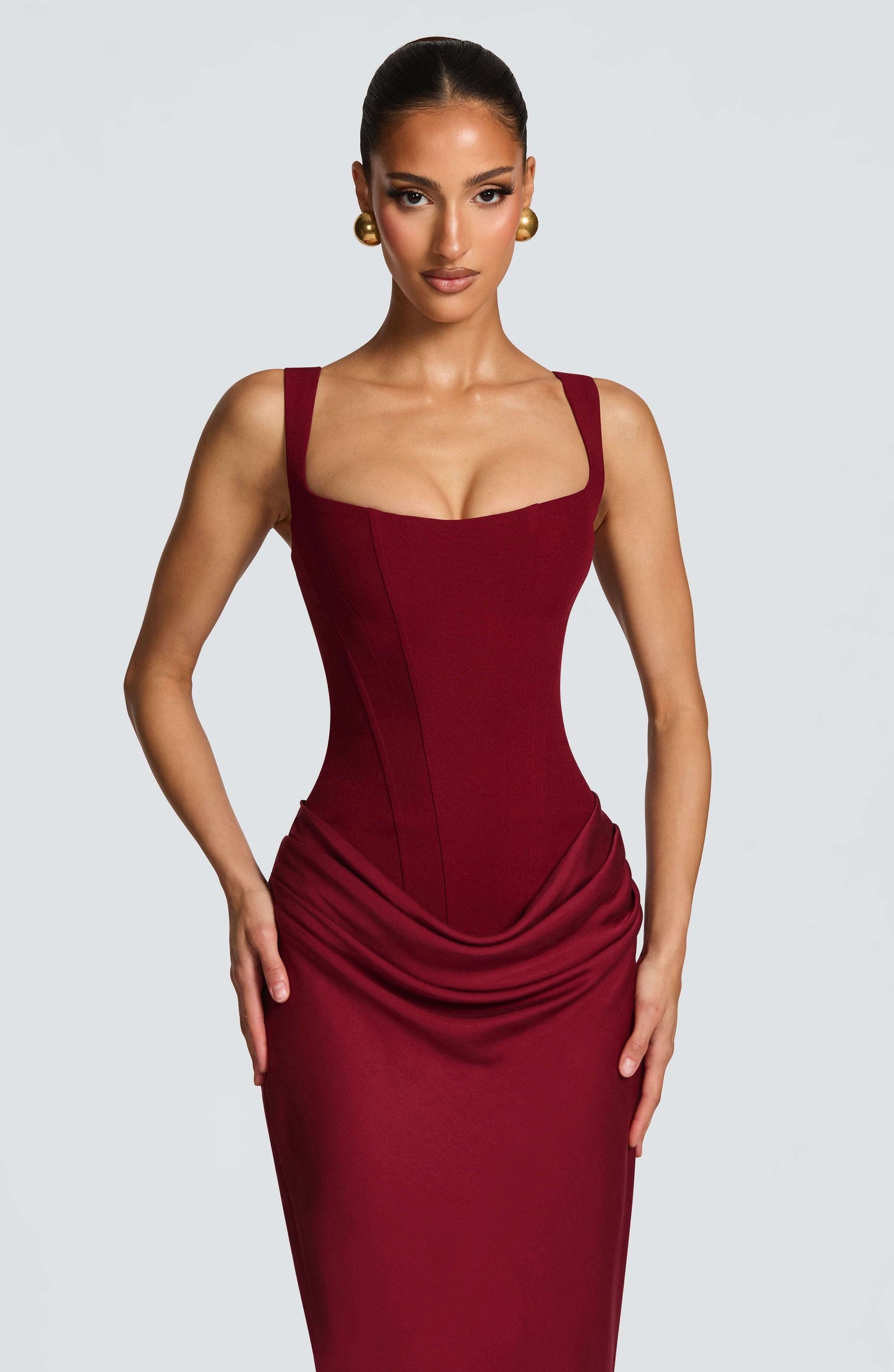 Blair | Robe maxi moulante sans manches pour femmes, idéale pour les invitées de mariage