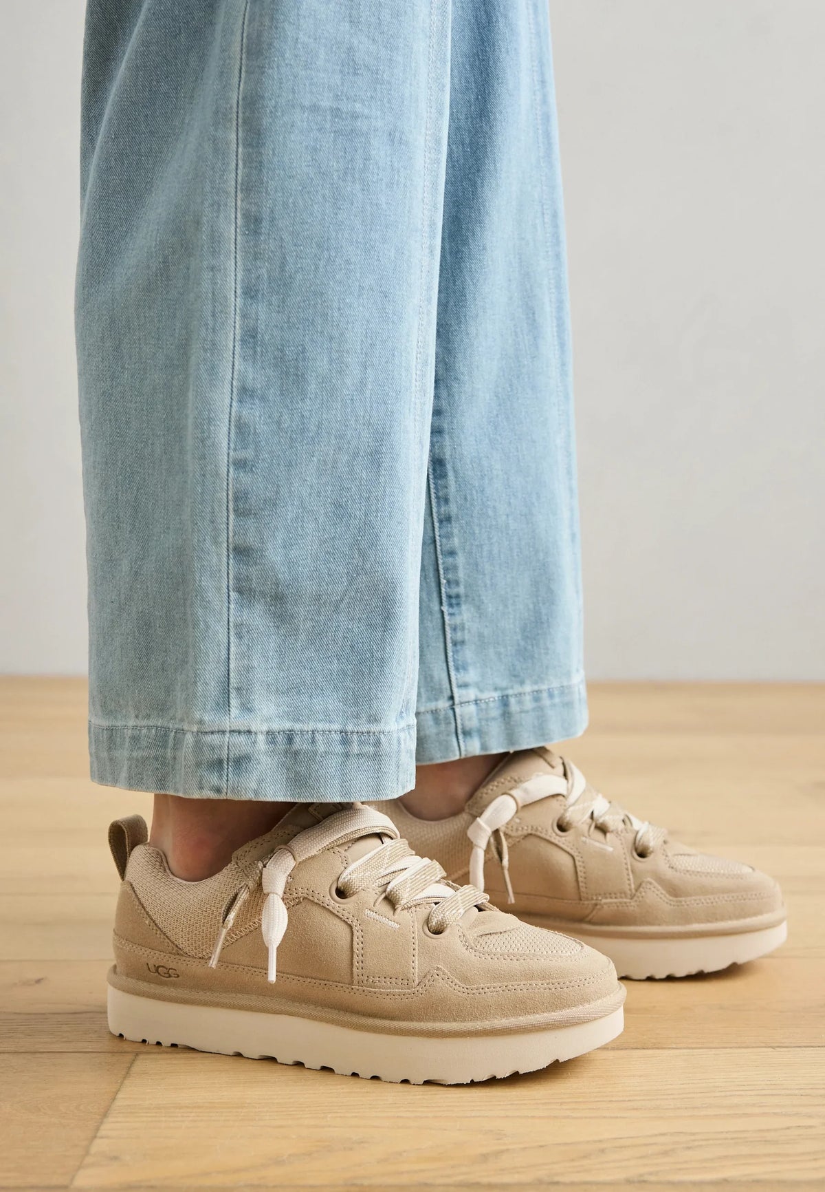 UGG Lowmel Lo Mustard Seed baskets homme et femme en daim et textile recyclé moutarde, vue de dessus