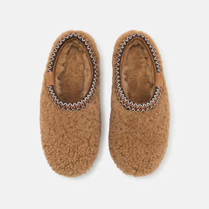UGG Tasman Maxi Curly Chestnut chaussons femme en daim et peau de mouton marron chestnut, détail intérieur