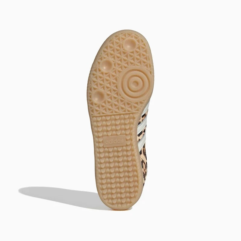 Sneakers basses Adidas Samba OG leopard magic beige unisexe