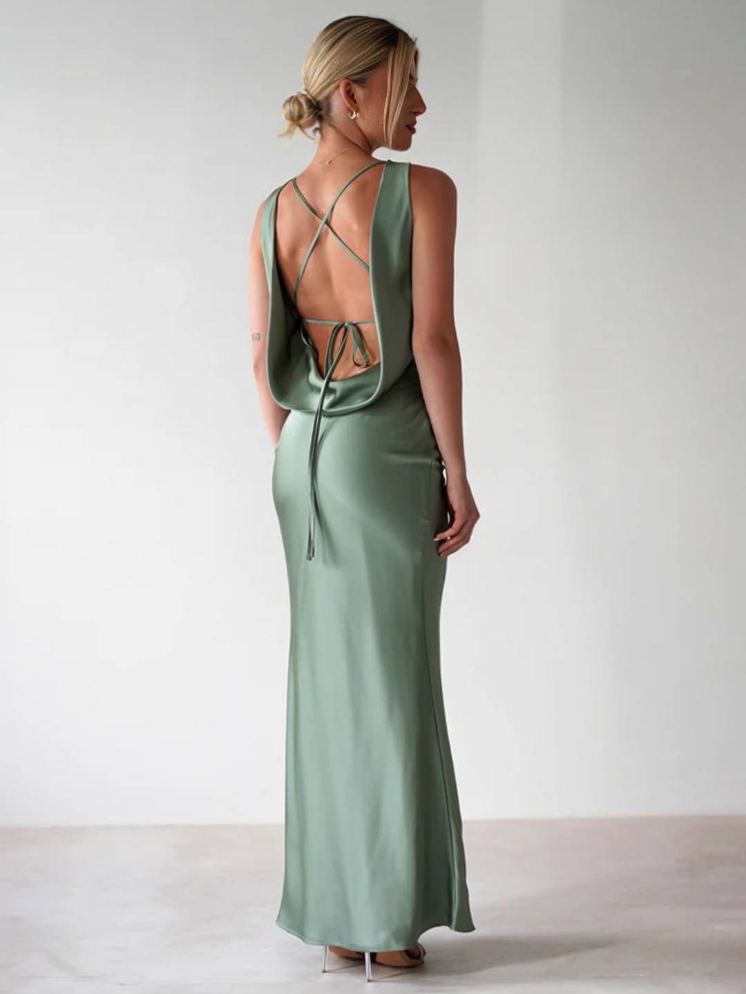 Yvette Robe de Soirée Femme – Longue Robe Sans Manches avec Dos Ouvert & Col Rond pour Gala
