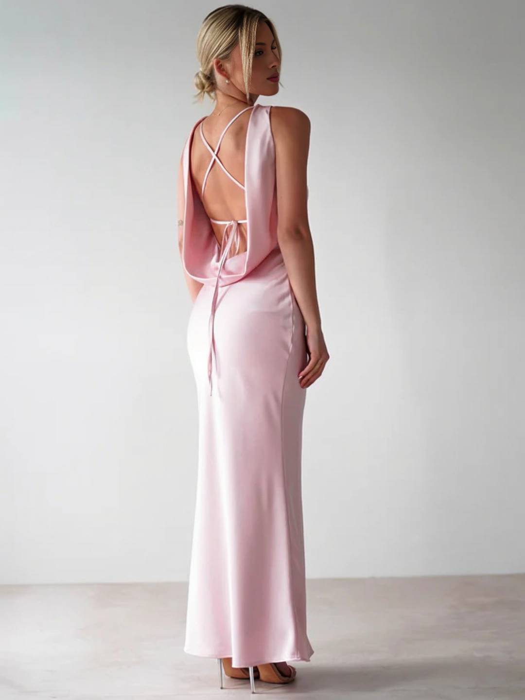 Yvette Robe de Soirée Femme – Longue Robe Sans Manches avec Dos Ouvert & Col Rond pour Gala
