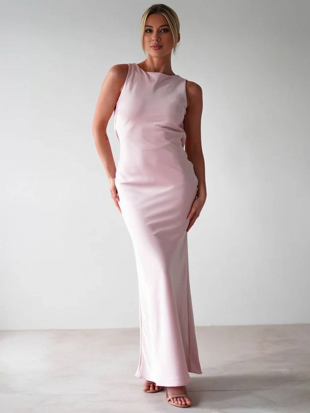 Yvette Robe de Soirée Femme – Longue Robe Sans Manches avec Dos Ouvert & Col Rond pour Gala