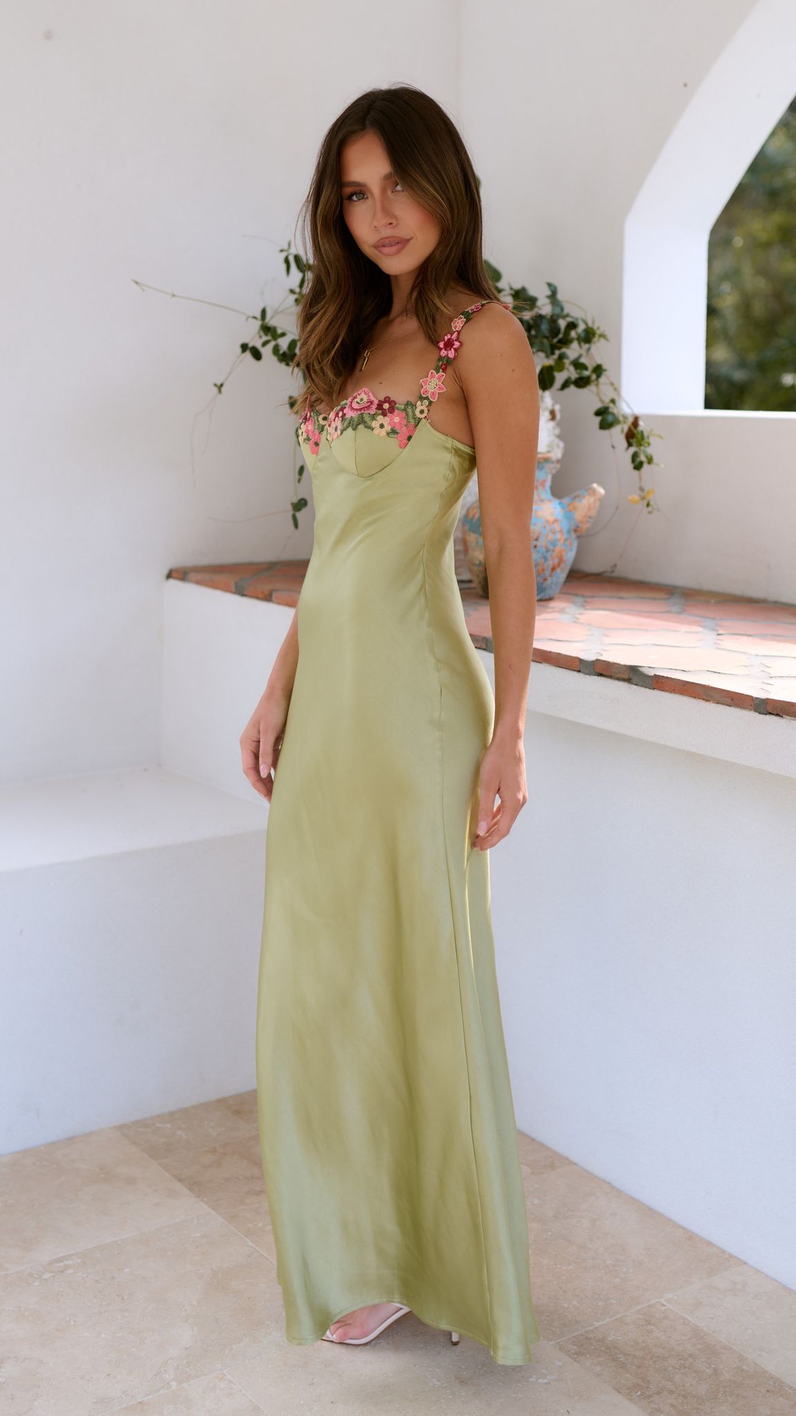 Caroline | Robe longue slim à bretelles florale pour femme