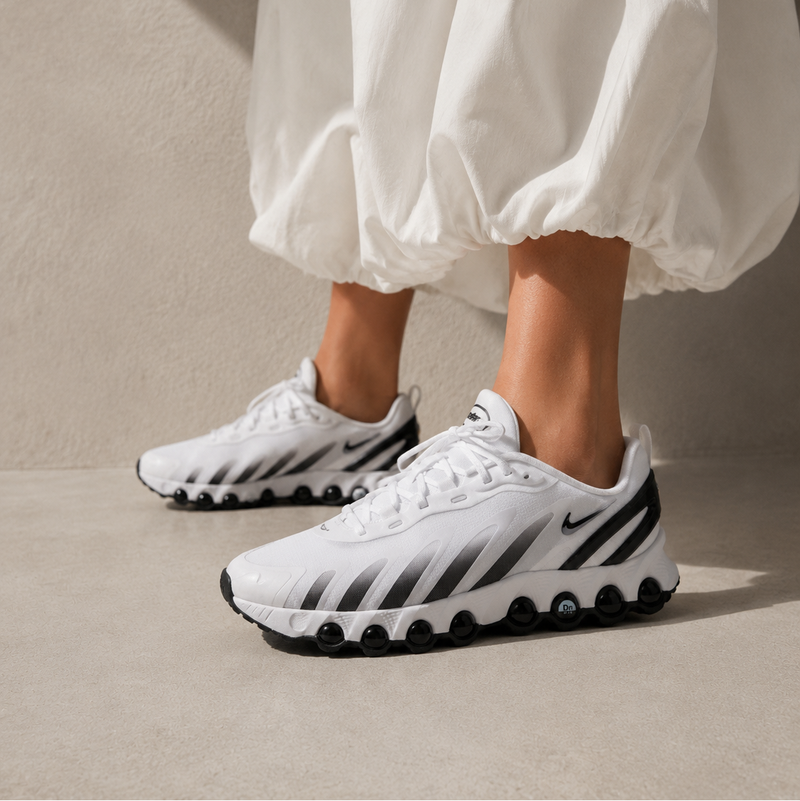 Nike Air Max DN8 White Black, Baskets Lifestyle Unisexe Mesh – photo 5