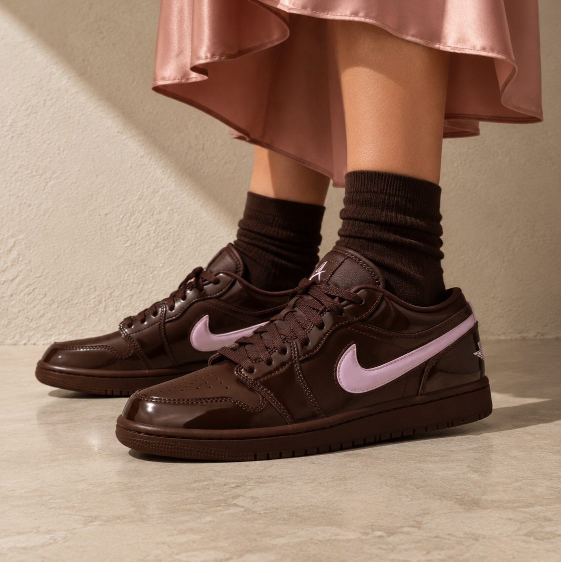 Air Jordan 1 Low Valentine's Day Chocolate baskets basses homme et femme en cuir marron, vue de dessus